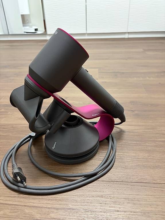 Asciugacapelli: Dyson Supersonic Fuchsia – Usato da Niederbipp venduto da Bazhkim 1