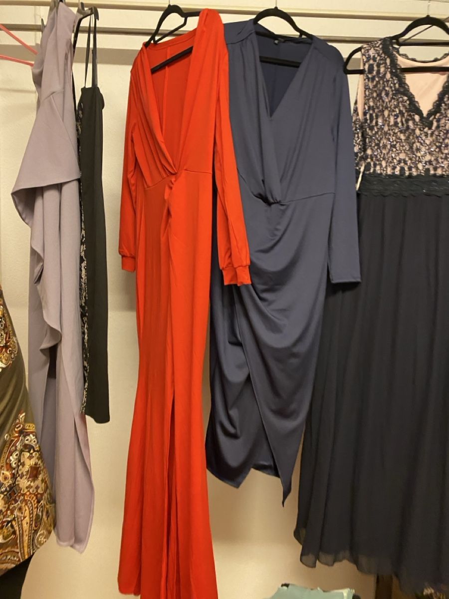 Vestiti: Rotes langes Kleid langarm XXL. Stretchy  – Nuovo e nell'imballaggio originale da Zug venduto da Leerminschrank 1
