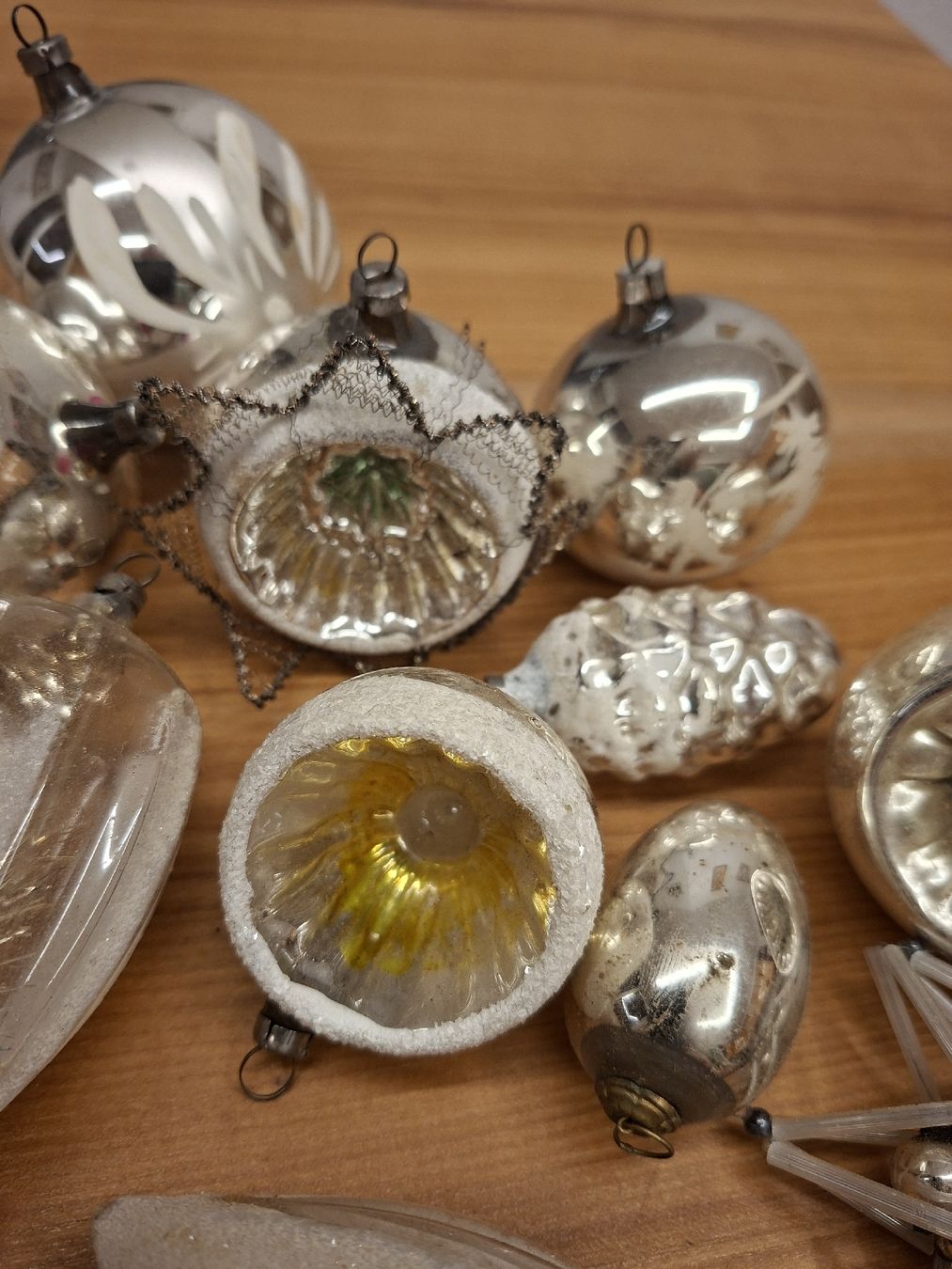 Tutte le decorazioni: alter Christbaum Schmuck – Usato da Ganterschwil venduto da HeidiuPeter 5