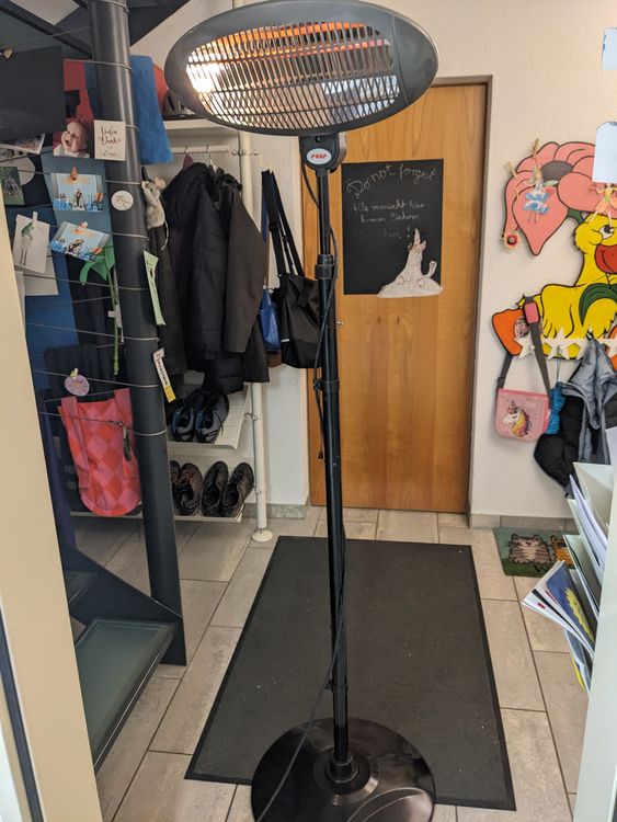 Heizstrahler elektrisch ideal für Wickeltisch Kaufen auf Ricardo