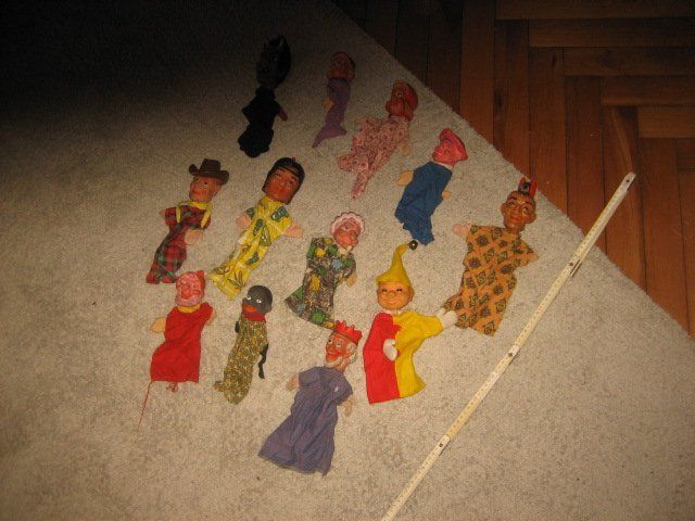 Giocattoli: 11 Kasperlifiguren / Handpuppen – Usato da Winterthur venduto da pf02