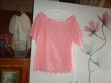 *** Carmenbluse *** / mit Lochspitze / H&M