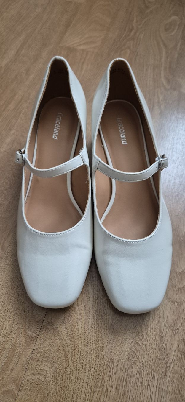 Scarpe da donna: Cream Schue – Nuovo (secondo la descrizione) da Rapperswil SG venduto da kra_krk7 2