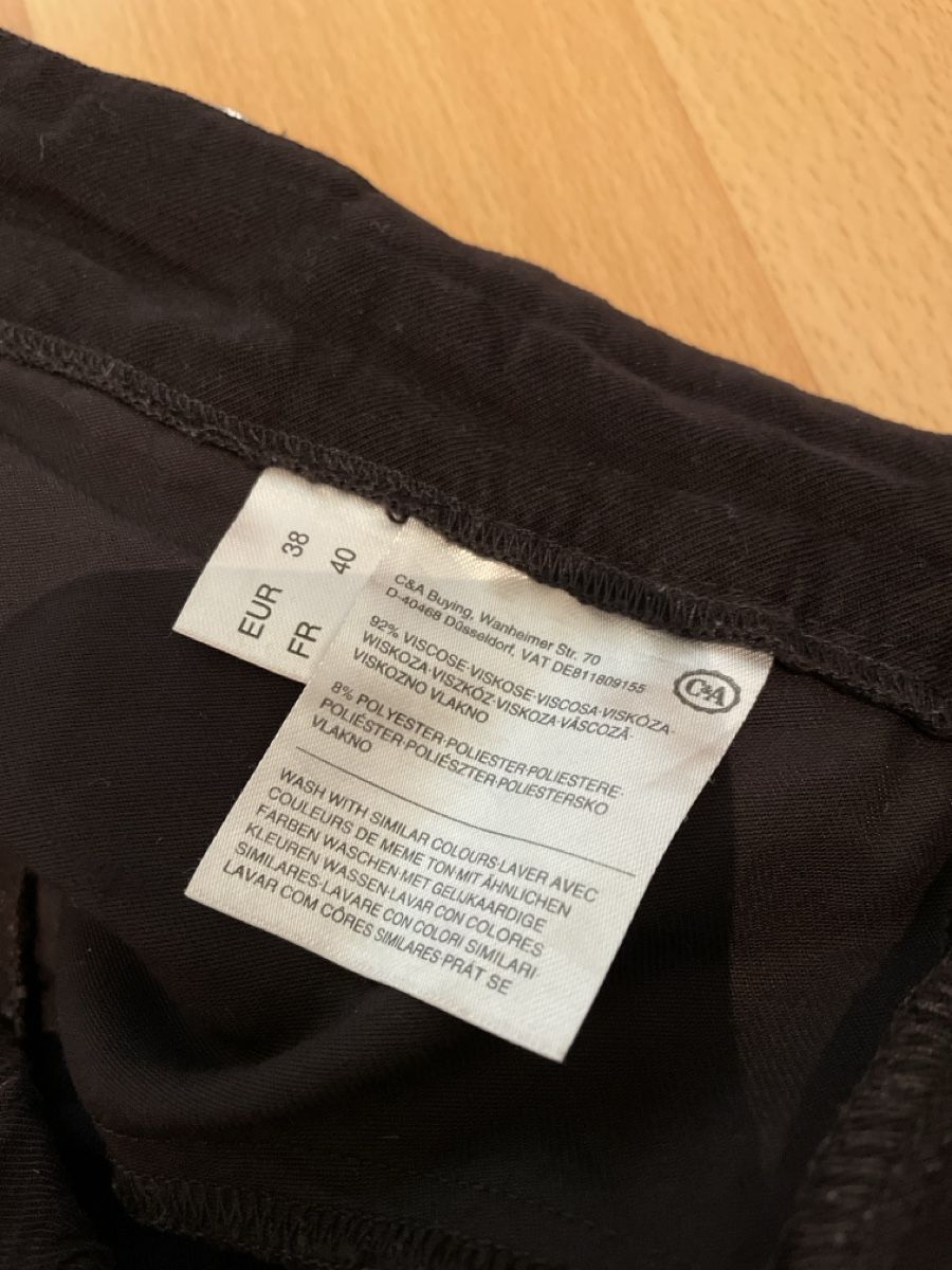 C&A Pantaloni: Sommerliche Stoffhose, Gr. 38 – Usato da Winterthur venduto da juju_27 2