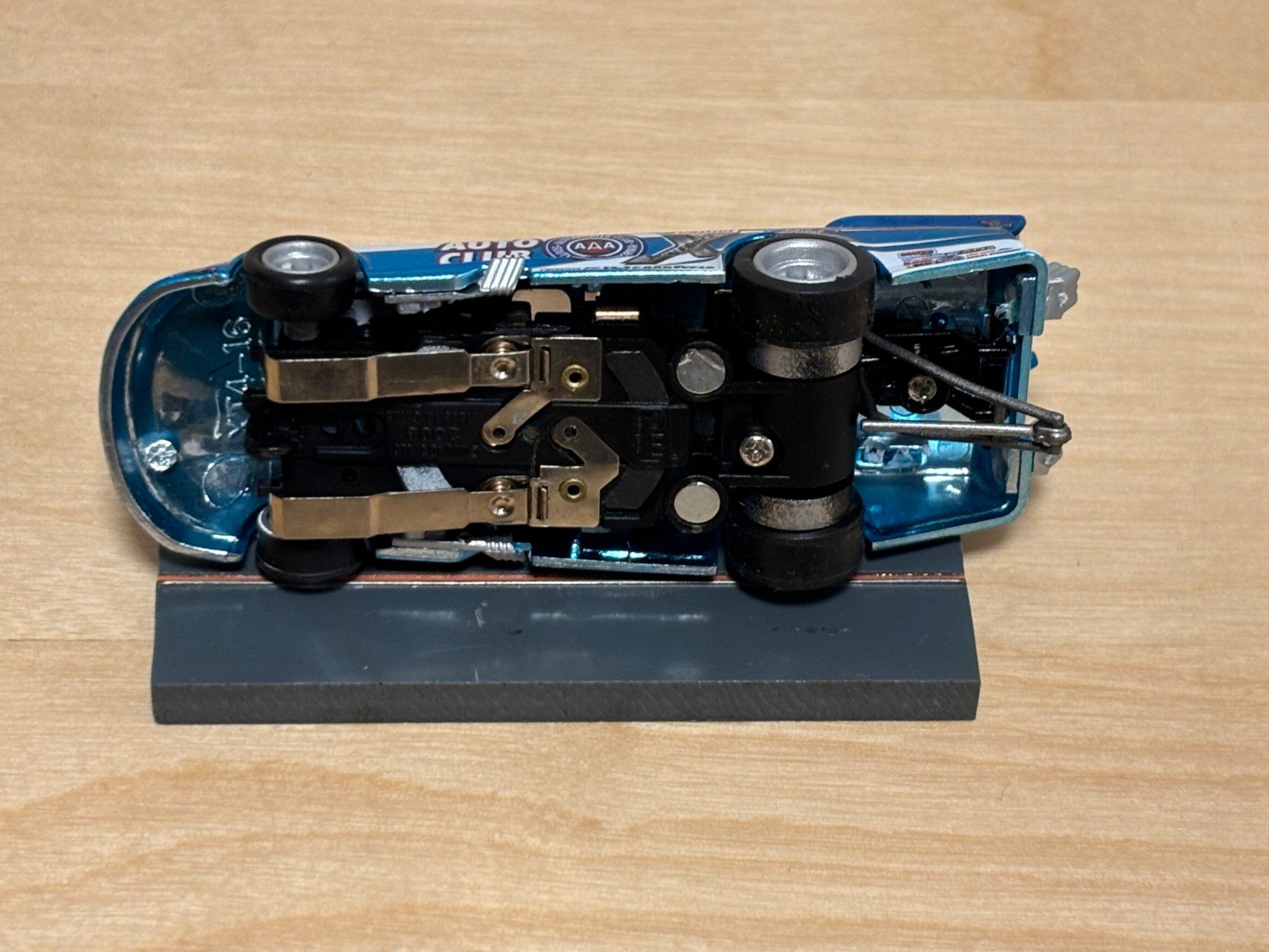 Circuits: AW 4Gear Funny Car "AAA" Robert Hight – Neuf (Voir description) à Bülach par h0slotch 8