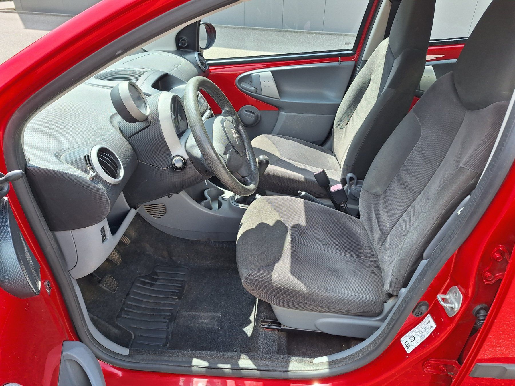 Citroën Automobili: Citroën C1 1.0i Chic – Difettoso da Solothurn venduto da GysinSolothurn 4