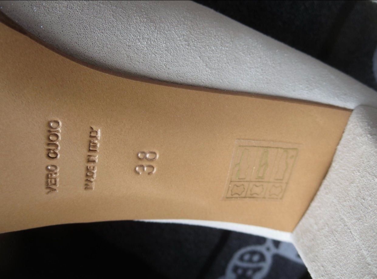 Chaussures femmes: Abendschuhe von CAPRICCIO Gr.38 – D'occasion à Pfungen par Outlet64 3