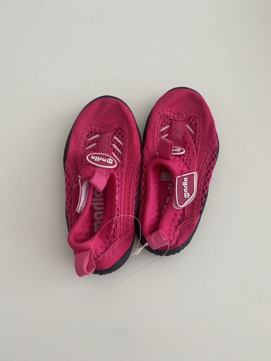 Scarpe per ragazze: Badeschuhe Gr. 23 NEUE* – Nuovo (secondo la descrizione) da WEINFELDEN venduto da marygloss