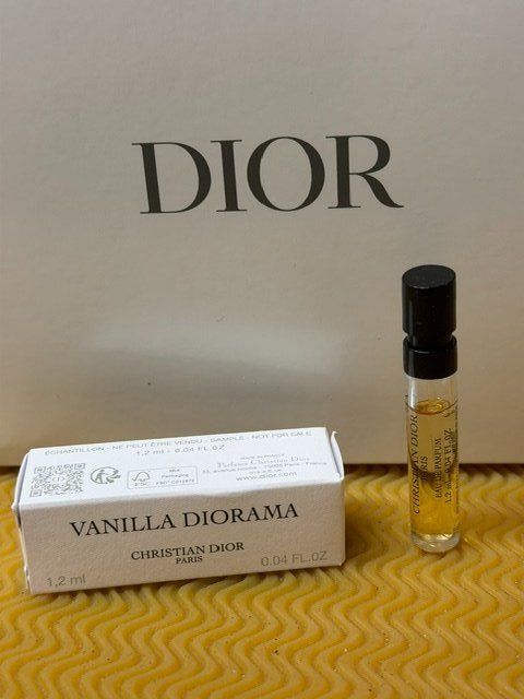 Dior Parfum & Eau de Toilette: Dior - Vanilla Diorama – Neu und originalverpackt aus fey von Caductilometre