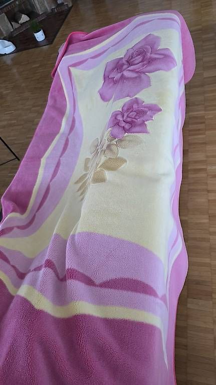 Coperte: Tagesdecken – Usato da Wallisellen venduto da alj_cr5c 1