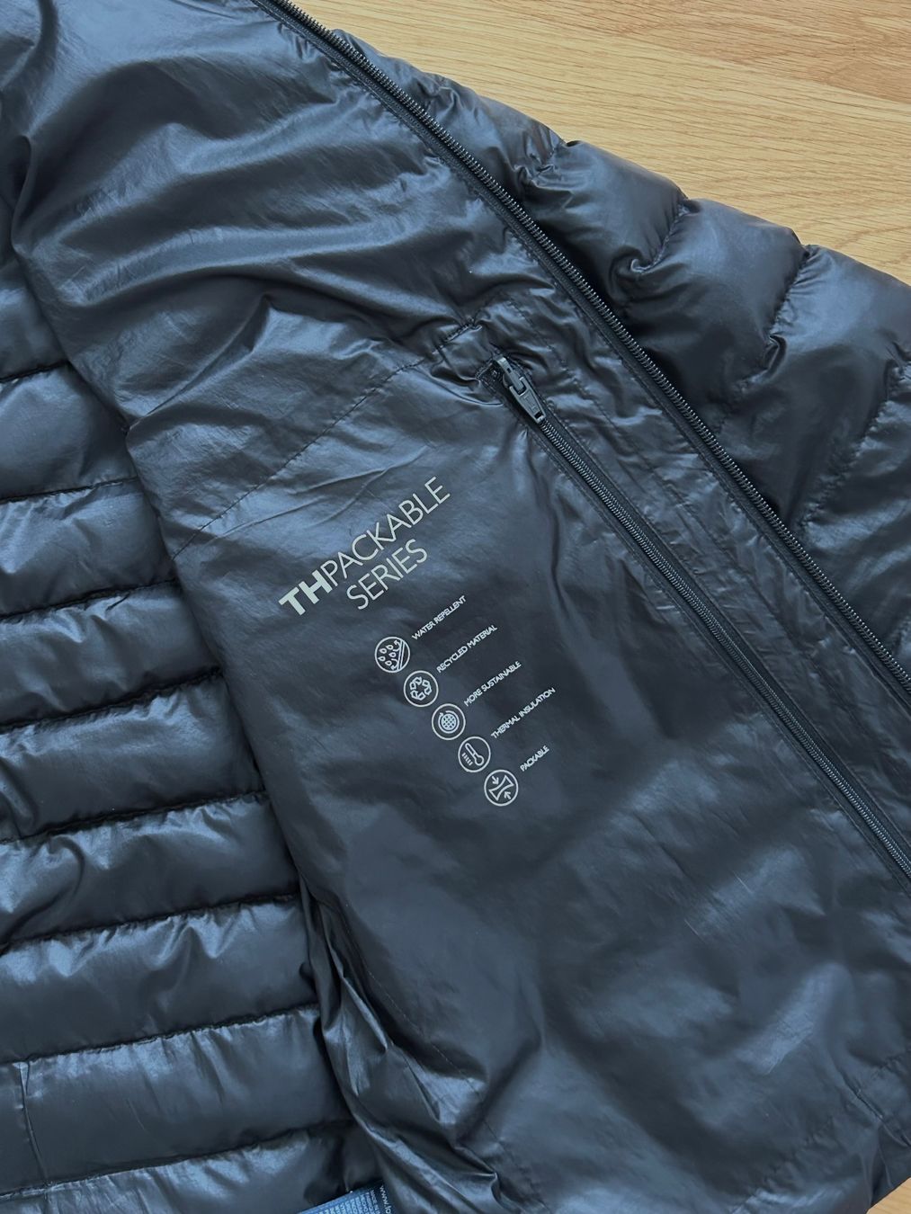 Tommy Hilfiger Giacche: Tommy Hilfiger Jacket – Usato da Zürich venduto da _nathalie_ 2
