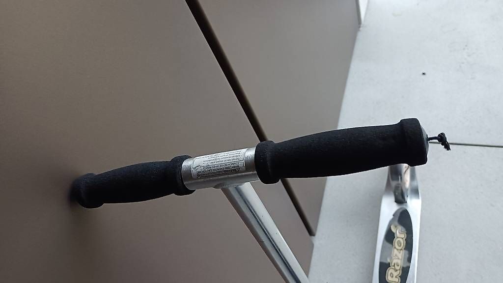 Kickboard: trottinette razor – D'occasion à Thônex par dcas-1226 2