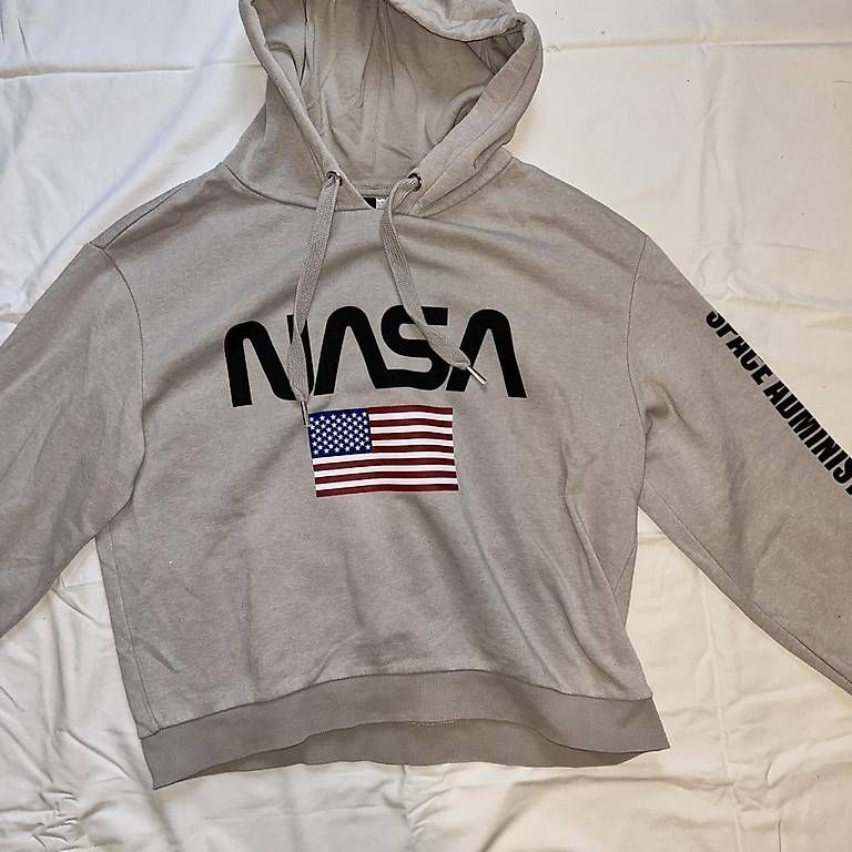 Maglioni & Felpe: Nasa hoodie – Usato da Baden venduto da sab_5dkw 1
