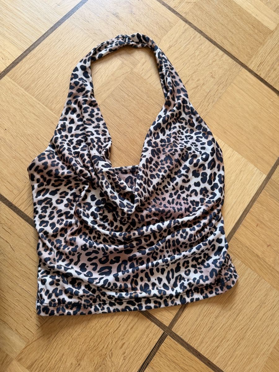 Bershka Tops: Leopardentop – Gebraucht aus Unterentfelden von ame_tf2n 1