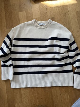 ZARA STRIPED KNIT SWEATER