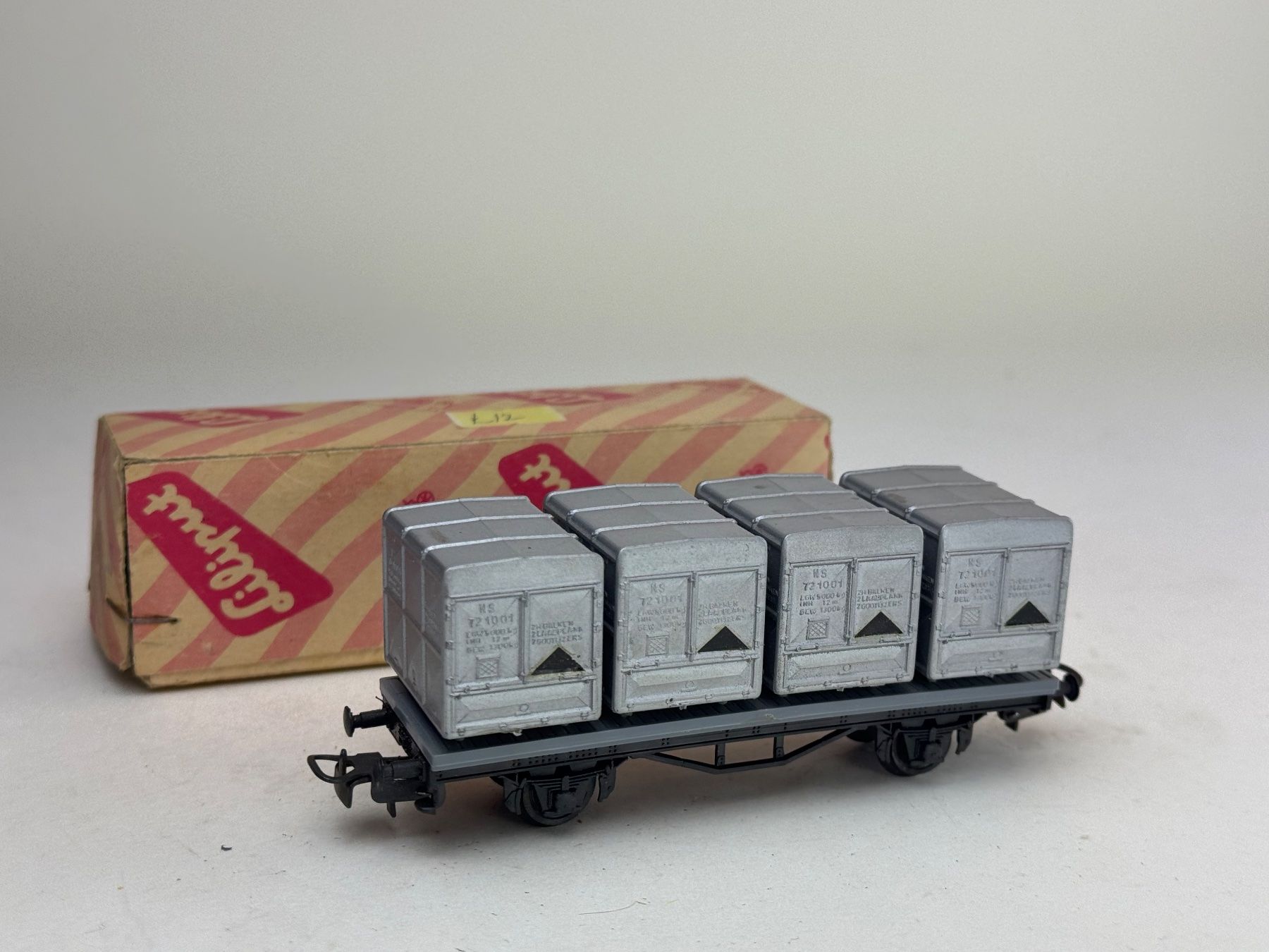 Liliput Modellini di ferrovie: EX-  Liliput Kleincontainer Güterwagen – Usato da Elm venduto da Wikmtz