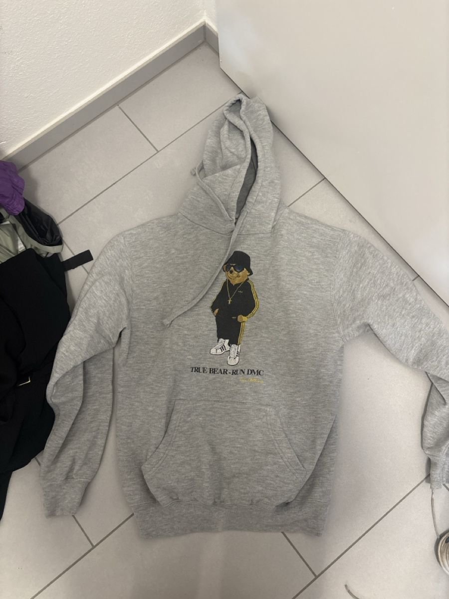 Maglioni & Felpe: Pullover/ Hoodie – Usato da Zürich venduto da car_m8tg