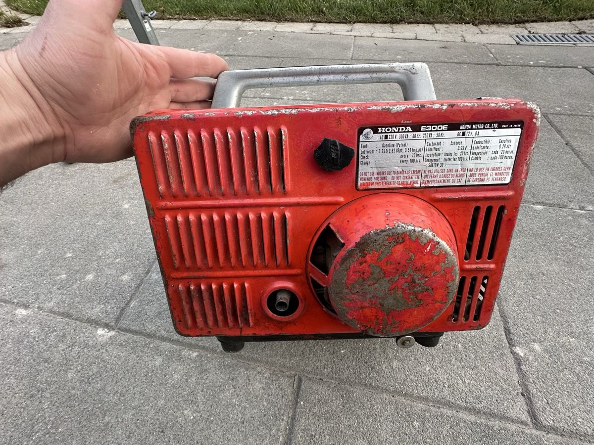 Honda Generatori di corrente: Stromgenerator Honda  – Usato da Rüderswil venduto da CS80 3