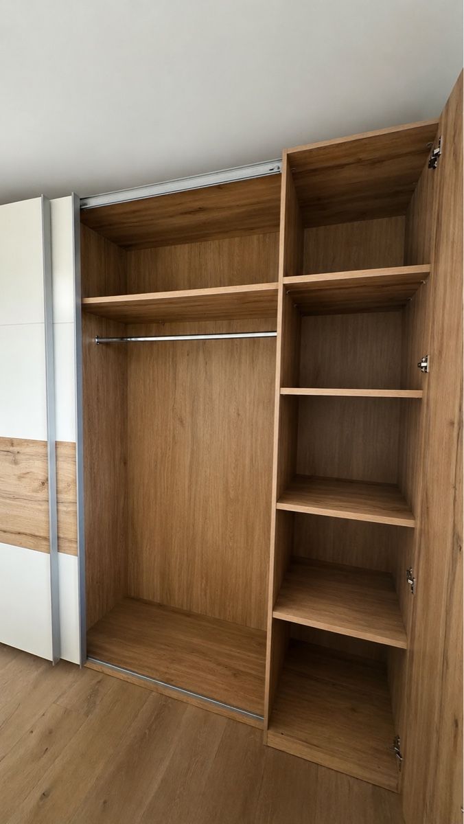 Armoires: Schrank – D'occasion à Gränichen par Aldina.htc 2
