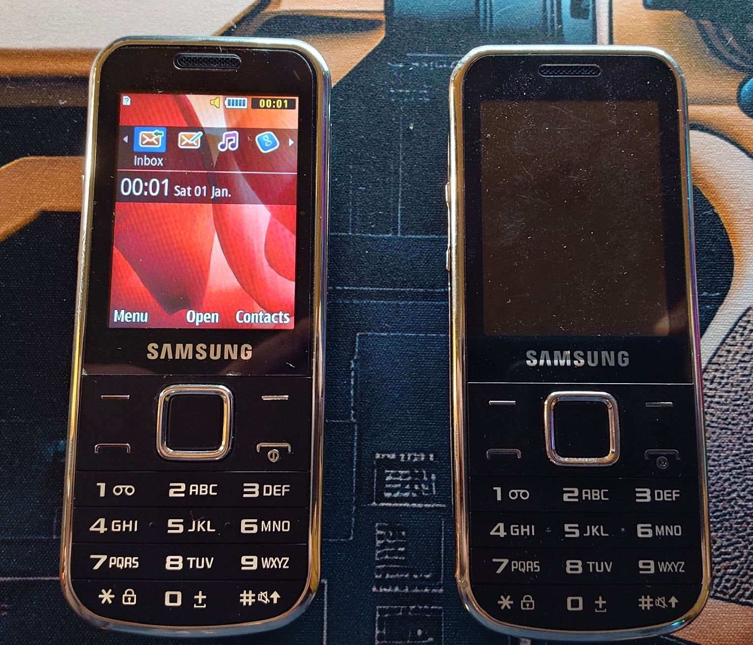 Samsung Telefoni cellulari / Smartphones: 2x Samsung Handy GT-C3530 – Nuovo (secondo la descrizione) da Ennetmoos venduto da Faders 3