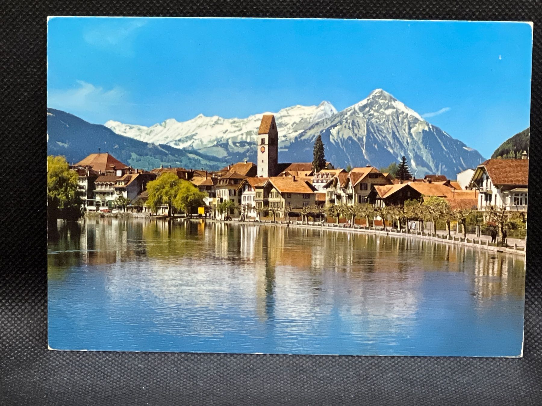 Cartoline postali: Interlaken, Kirche Unterseen, Niesen – Usato da Widnau venduto da Brusi9