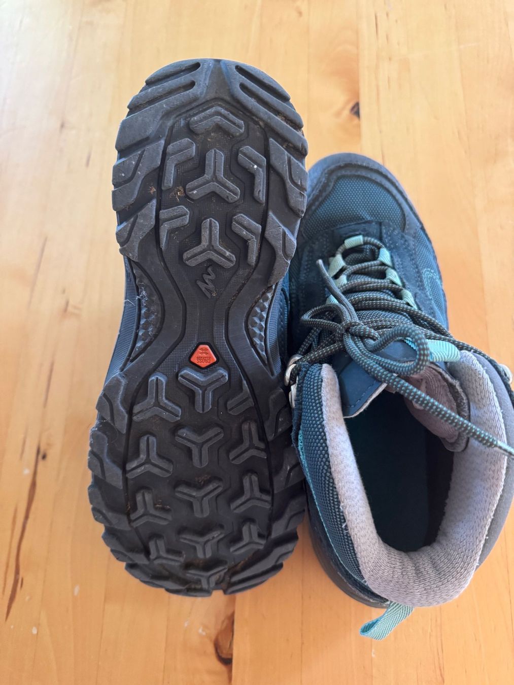 Decathlon Scarpe da uomo: Wasserfeste Wanderschuhe, Decathlon, Grösse 38, Top! – Usato da Spiez venduto da HomeShoppingSpiez 2