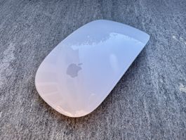Neuwertige Apple Magic Mouse 2 Modell A1657 (Lightning)