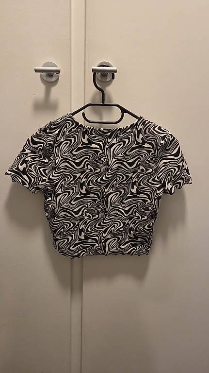 Tally Weijl Tops: Croptop, M/38 – Gebraucht aus Bern von nigq 2