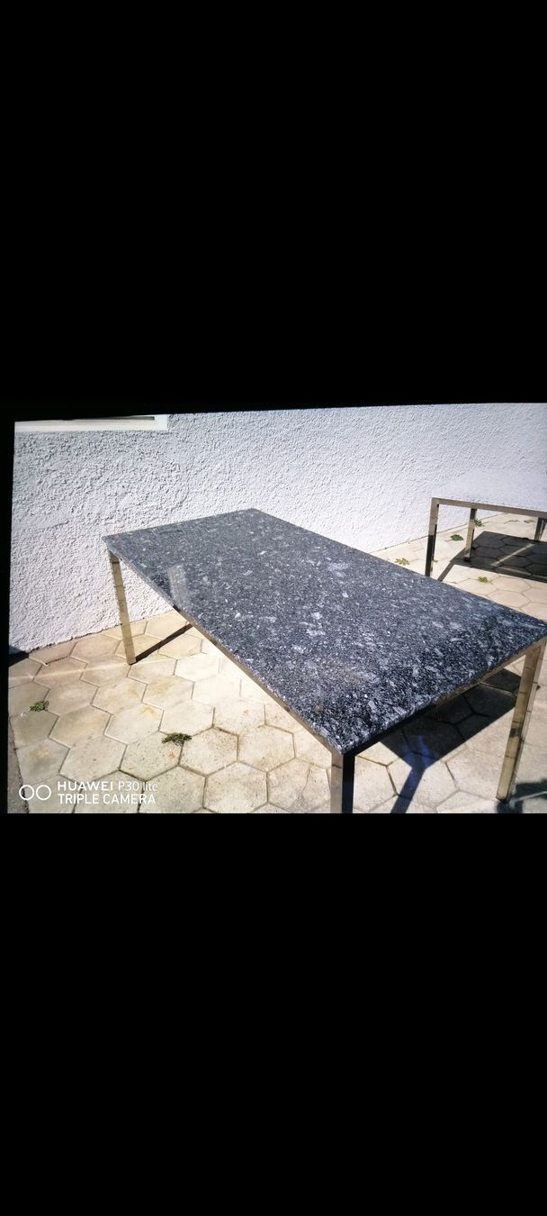 Tische: Granittisch – Neu (gemäss Beschreibung) aus Roggliswil von Boldgranit 2