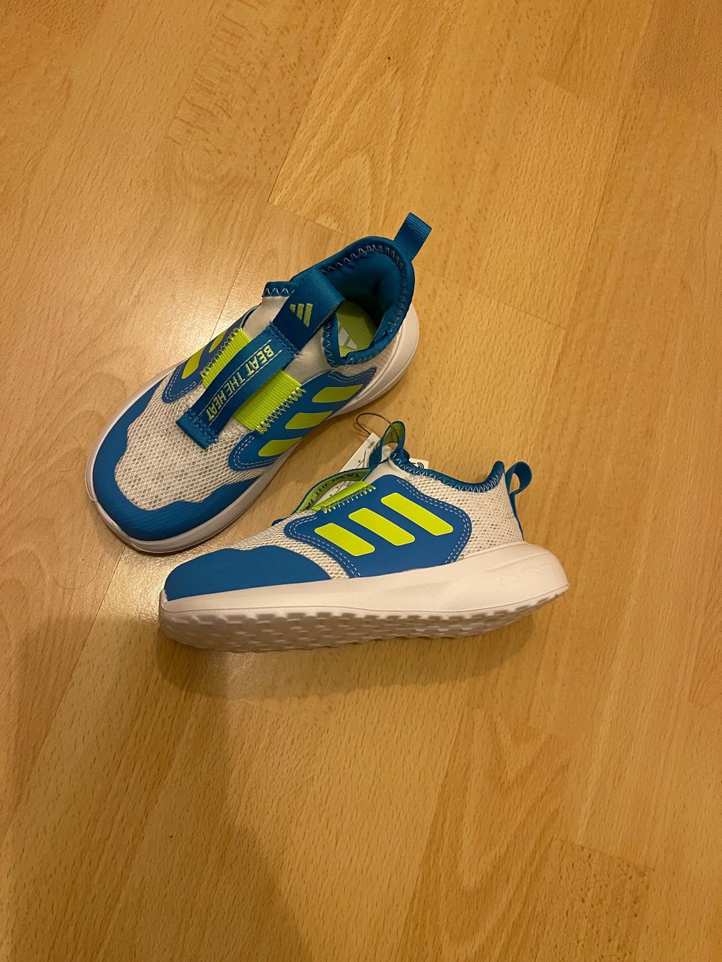 Adidas Scarpe per ragazzi: Adidas 26-26,5 – Nuovo e nell'imballaggio originale da Richterswil venduto da Racovet 1