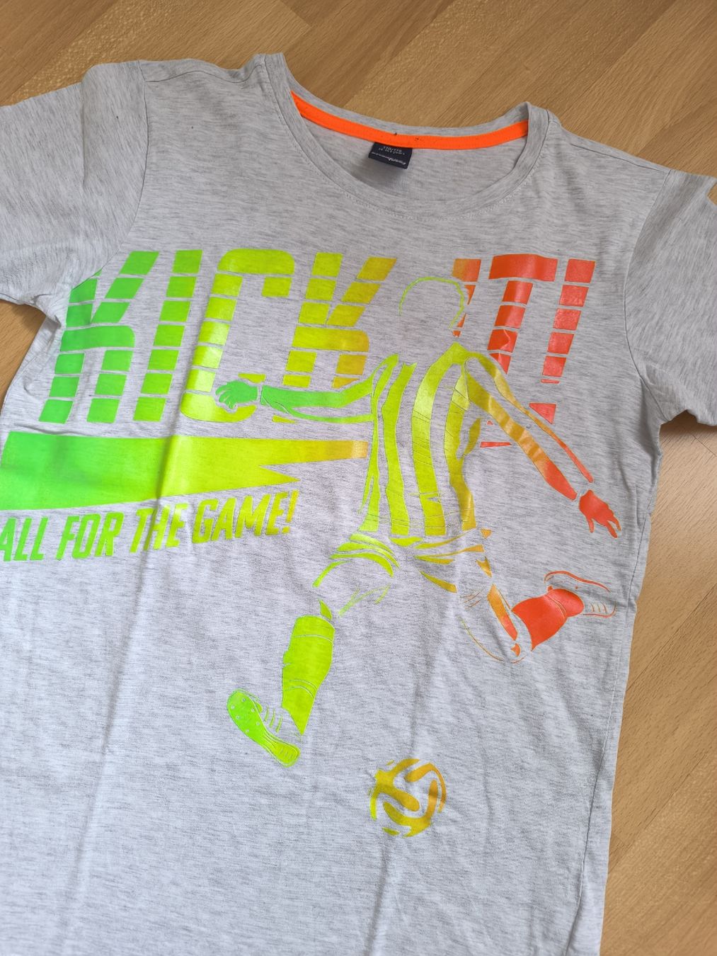 Camicie, T-shirt & Polo: T-Shirt Grösse 170/176 – Usato da Oberdiessbach venduto da Zwerg82 1