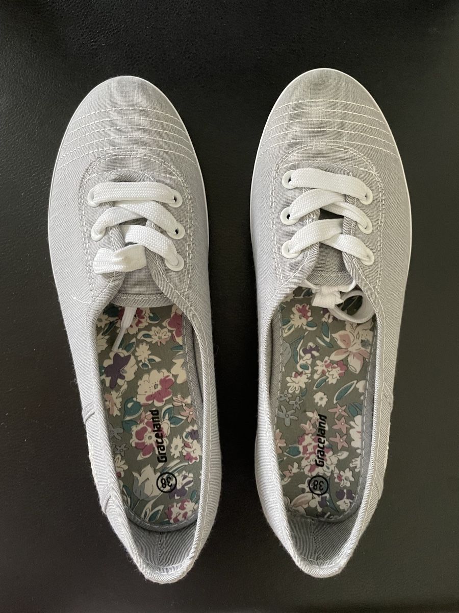 Scarpe da donna: Damenschuhe Ballet Neu – Nuovo (secondo la descrizione) da Oberentfelden venduto da ana_s526