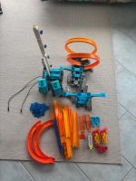 Hotwheels Schienen mit Booster und anderen spezialteilen