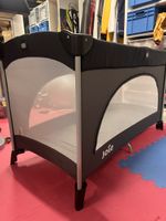 Reisebett von Joie grau klappbar mit Transporttasche