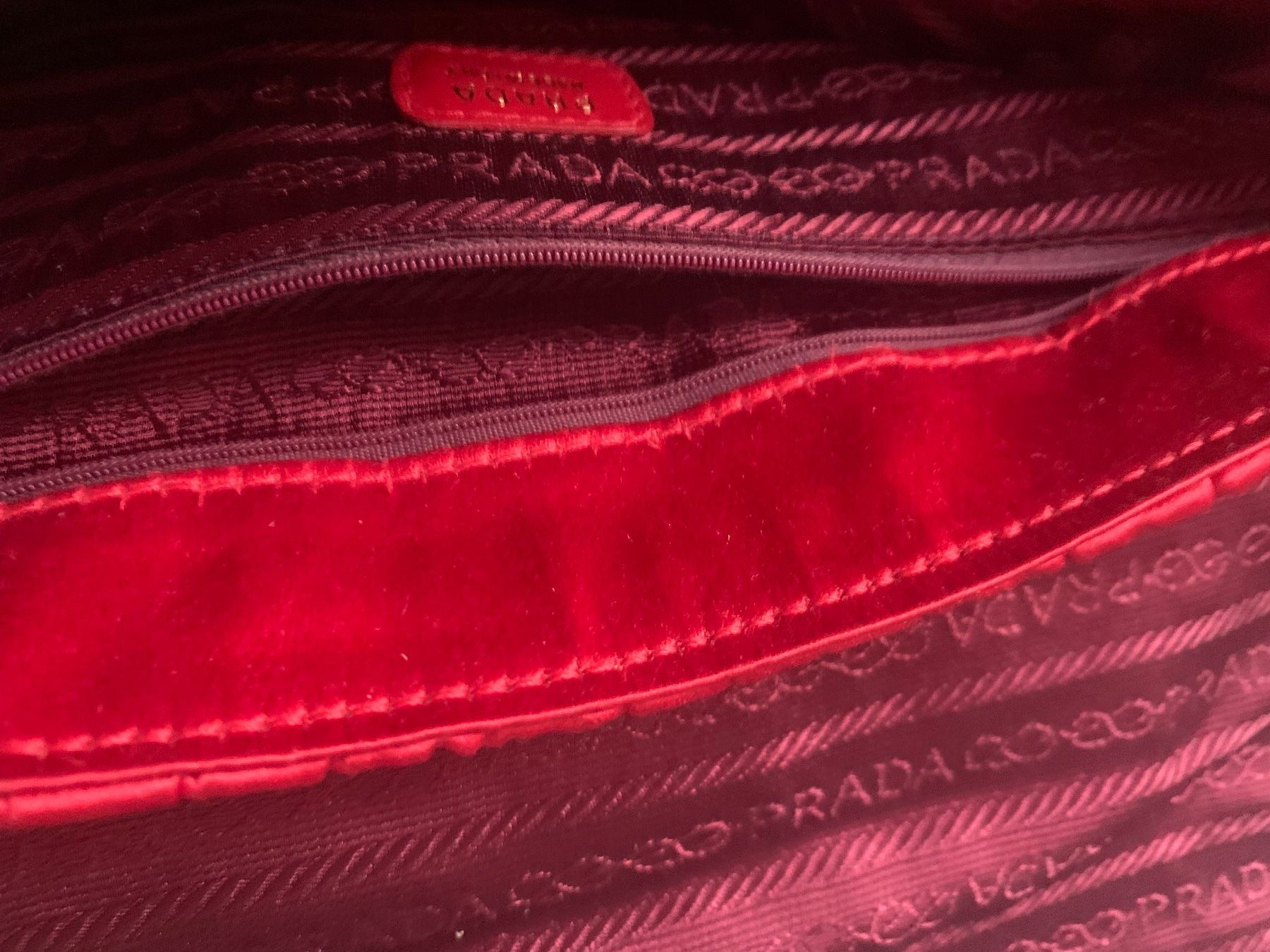 Prada Taschen für Damen: Prada pochette – Gebraucht aus Lugano von Edera49 4