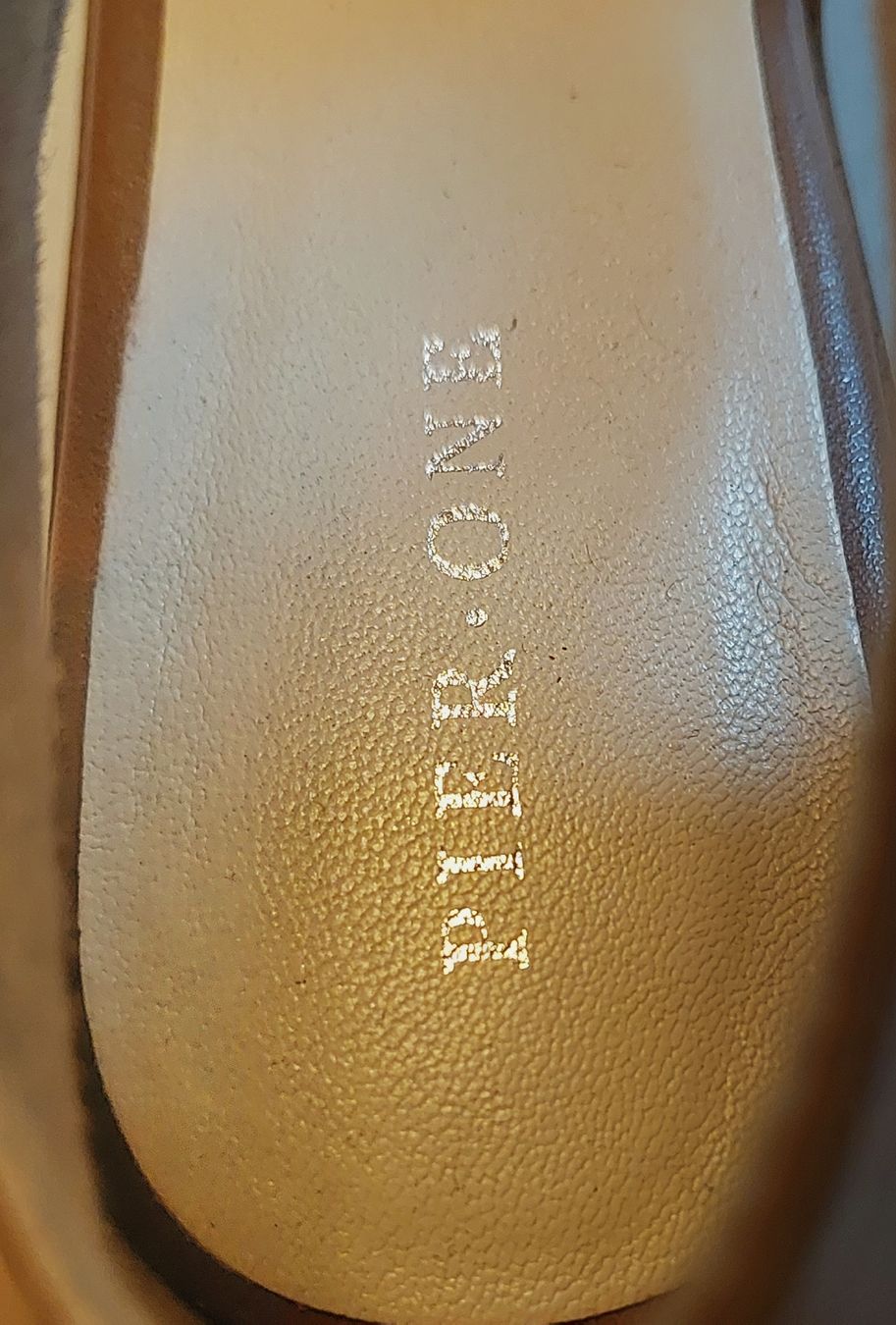 Damenschuhe: Sandale – Gebraucht aus Brunnen von CHOUCHOU. 1