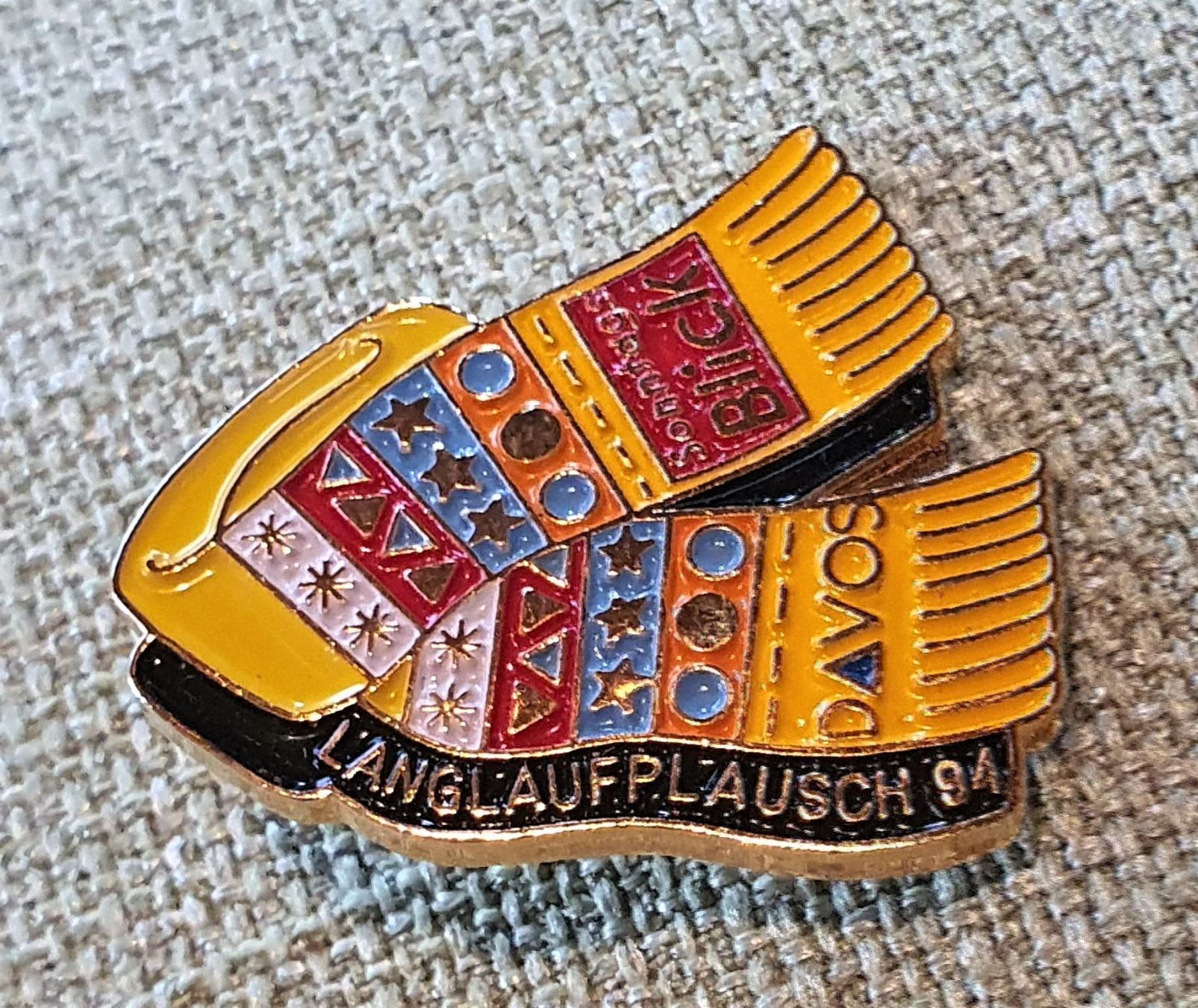 Alle Briefmarken: E932  Pin Davos Langlaufplausch Sobli 94 – Gebraucht aus Reinach BL von Boston-Verkauf 1