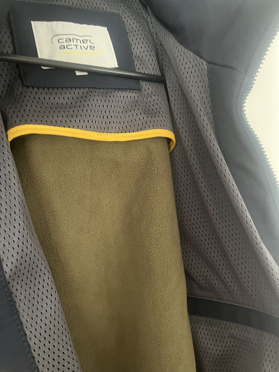 Camel Giacche: Neue Camel Active Jacke 52 (L) – Nuovo (secondo la descrizione) da Zürich venduto da Walllstreet 8