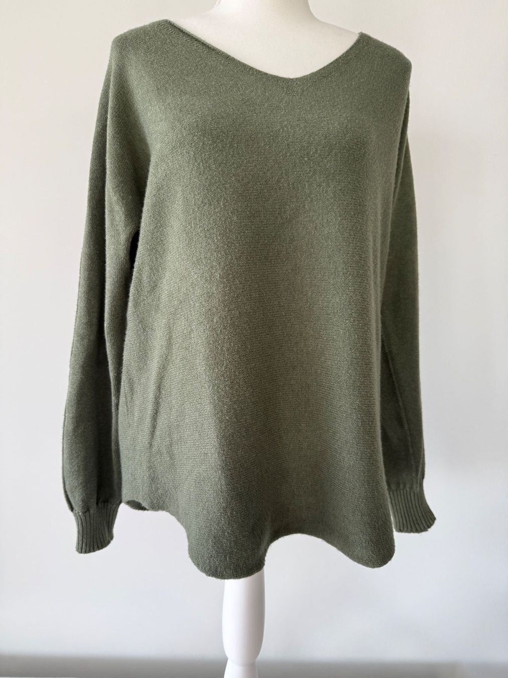 Maglioni & Felpe: Damen Pullover Olivgrün locker geschnitten Gr.S – Usato da Weiningen ZH venduto da san_7hsm