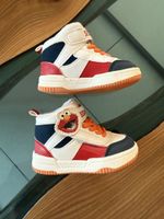 Kinder-Schuhe / Sneaker Gr. 20/21, Sesamstrasse Top Zustand