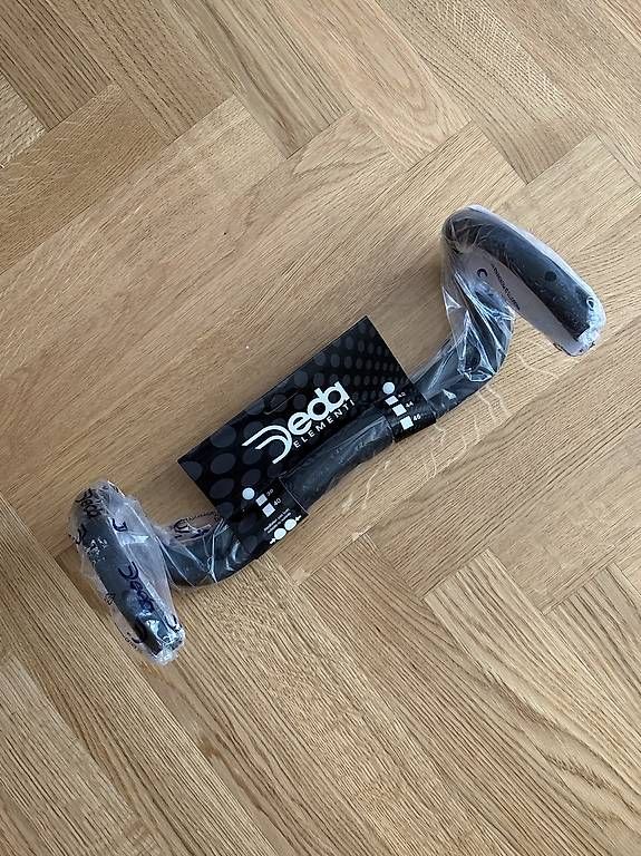 Hometrainer: DEDA superbox + computermount und superzero RS alloy   – Gebraucht aus Zürich von valerio31