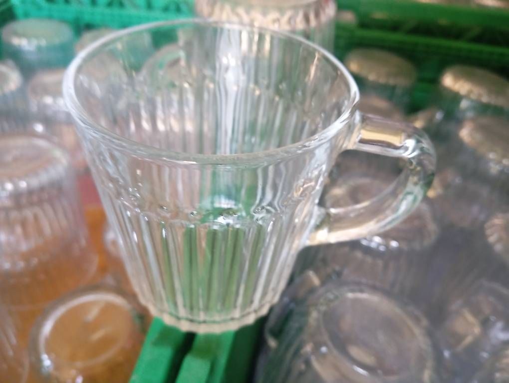 Verres: 100 Pressglas Teegläser / Kaffee Gläser – D'occasion à Basel par Petergunn 1