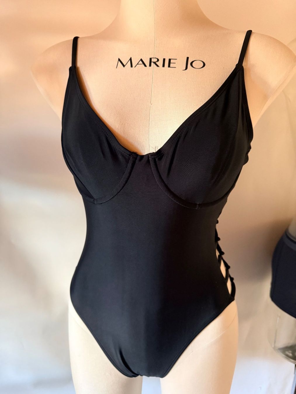 Na-kd Costumi da bagno & Bikini: NA KD, Badekleid, Grösse M, Farbe Schwarz – Nuovo e nell'imballaggio originale da Rudolfstetten venduto da gst_g7xl