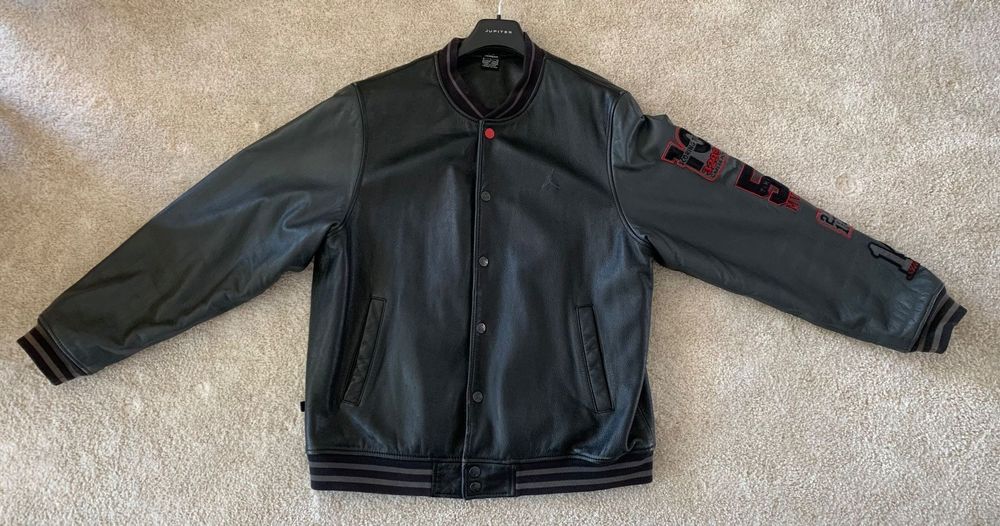 Nike Vestes: NIKE MICHAEL JORDAN HALL OF FAME - LEATHER LETTERMAN JACKET – D'occasion à Urdorf par Soom1990 4