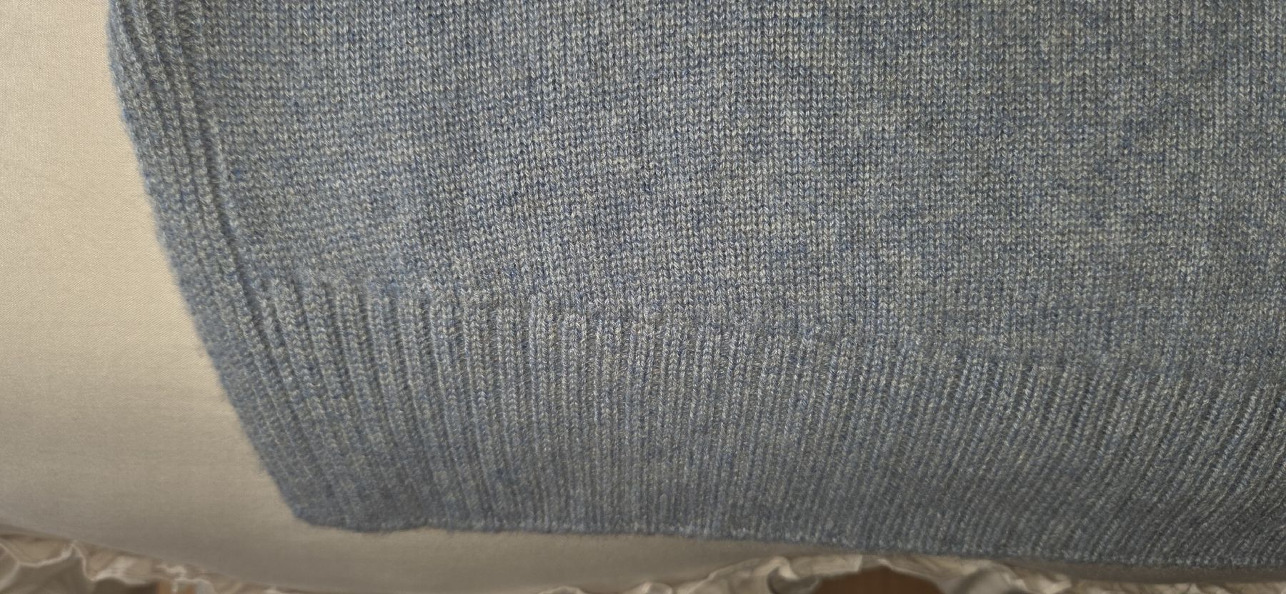 Falconeri Pullover & Sweatshirts: Falconeri Kaschmir Rollkragenpullover, Hellblau, L – Neu (gemäss Beschreibung) aus Busswil BE von Angy1974 3