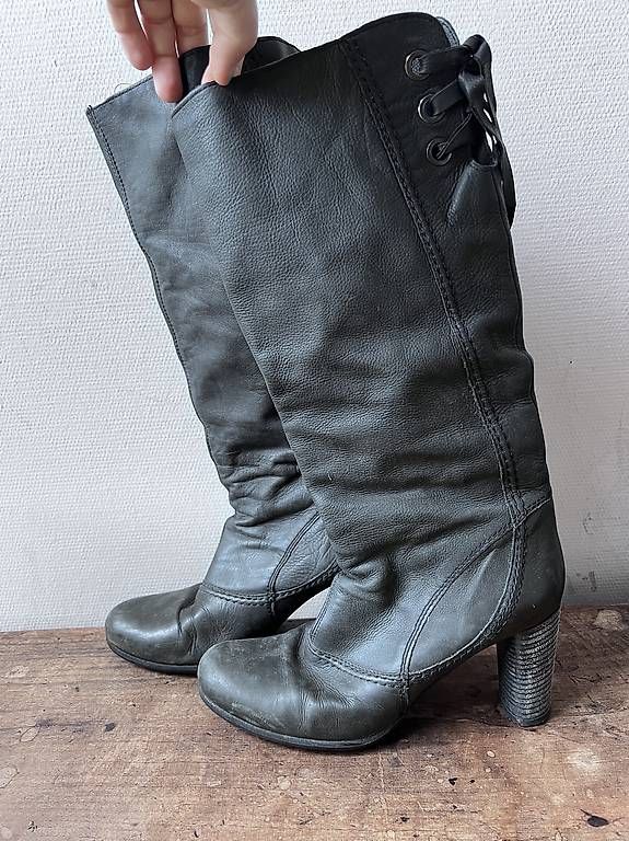 Scarpe da donna: Lederstiefel – Usato da Basel venduto da nmeark 2