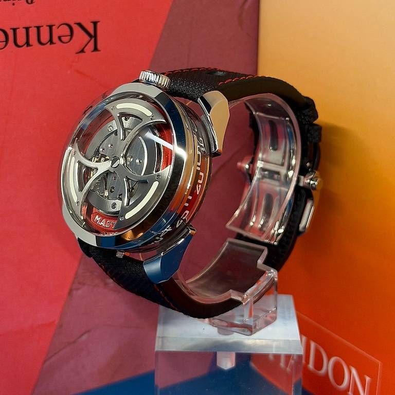 Orologi: M.A.D.Editions M.A.D.1 RED – Usato da Genève venduto da minty.watches 1