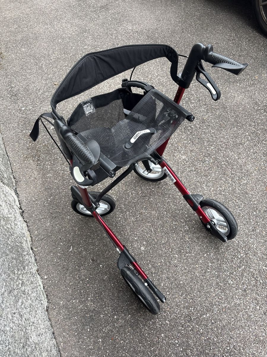 Gehhilfen: Rollator Gemino 30, red, foldable, with storage basket – Gebraucht aus Wallisellen von ameliasboutique 2