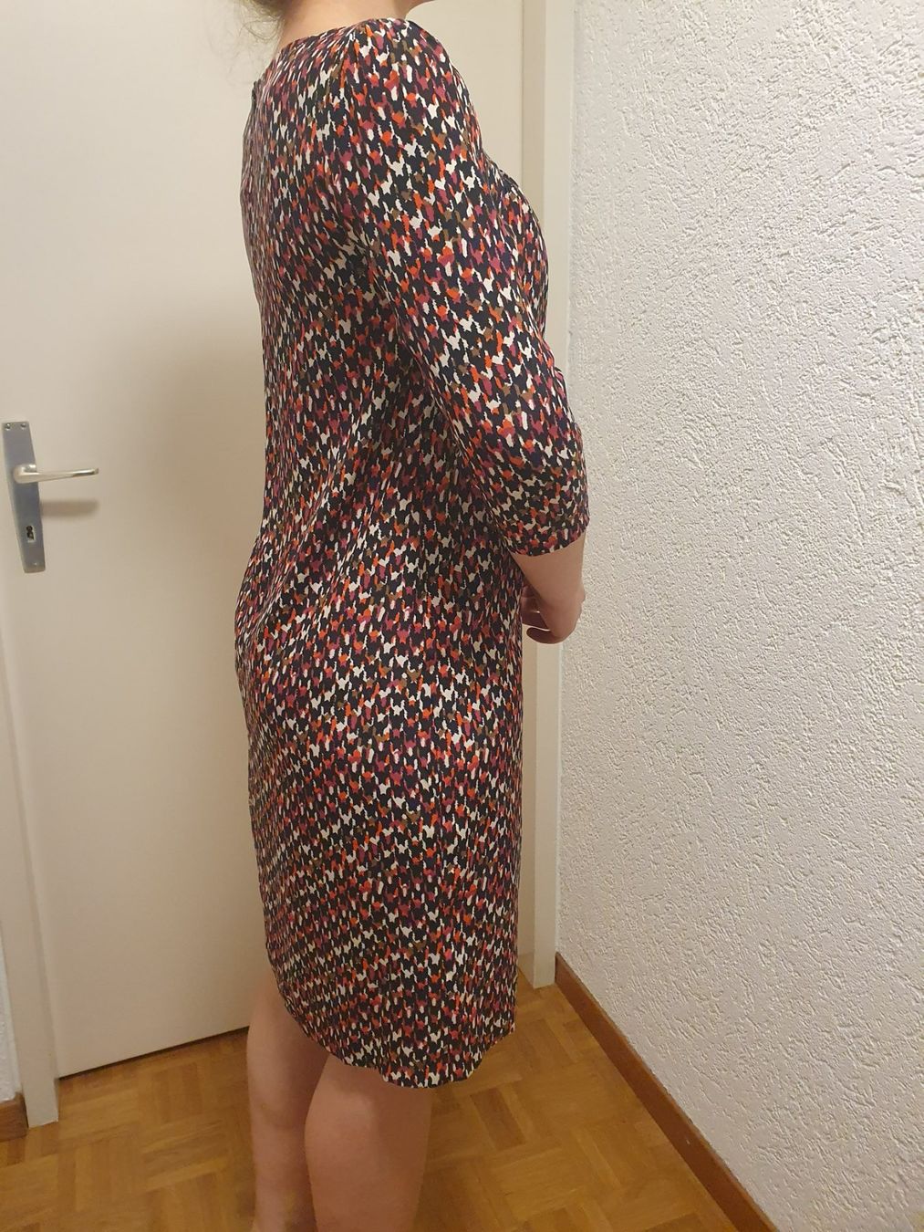 Globus Vestiti: Seidenkleid von Globus – Usato da Luzern venduto da J.Co 2