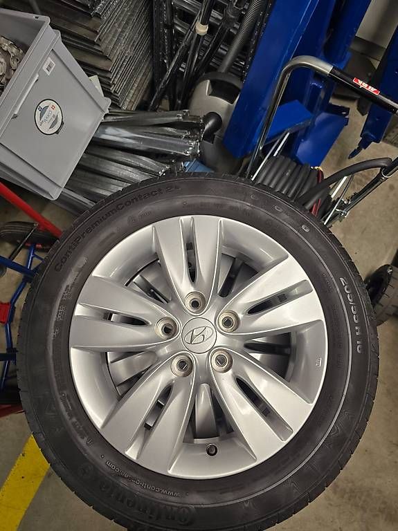 Pneus & Kompletträder: Hyundai ix20 Sommerräder – Gebraucht aus Fislisbach von adnan.arshad84